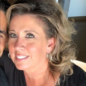 Meet your Posher, Diane